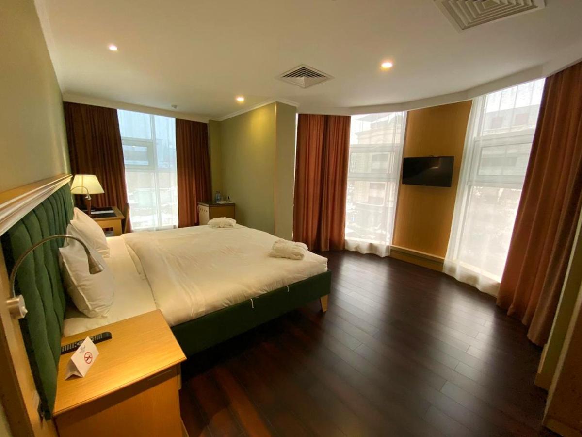 Shera Park Boutique Hotel الماتي المظهر الخارجي الصورة